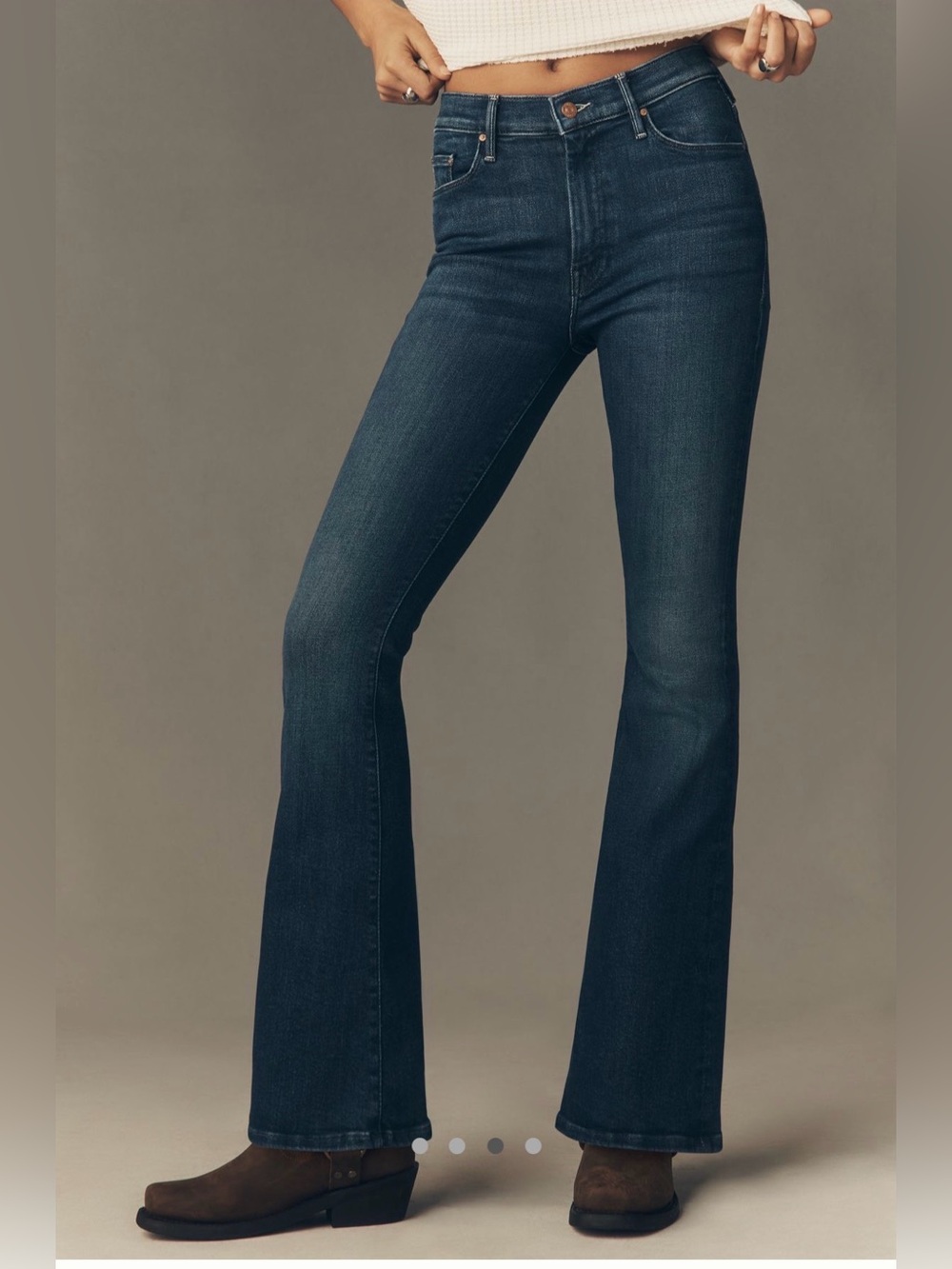 MOTHER The Weekender Mid Rise Flare Jeans Nip It In The Butt Size 28